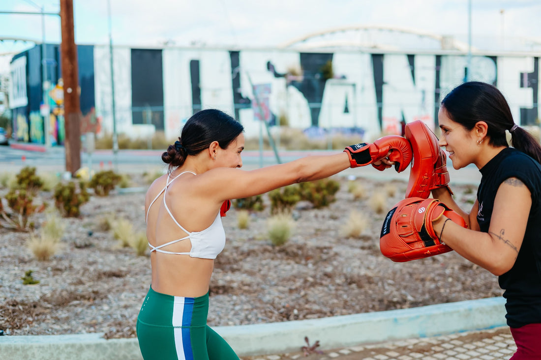 focus-mitts-vs-thai-pads-vs-kick-pads